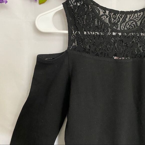 Bodywear Black Cold Shoulder Bodysuit - Picture 4 of 7